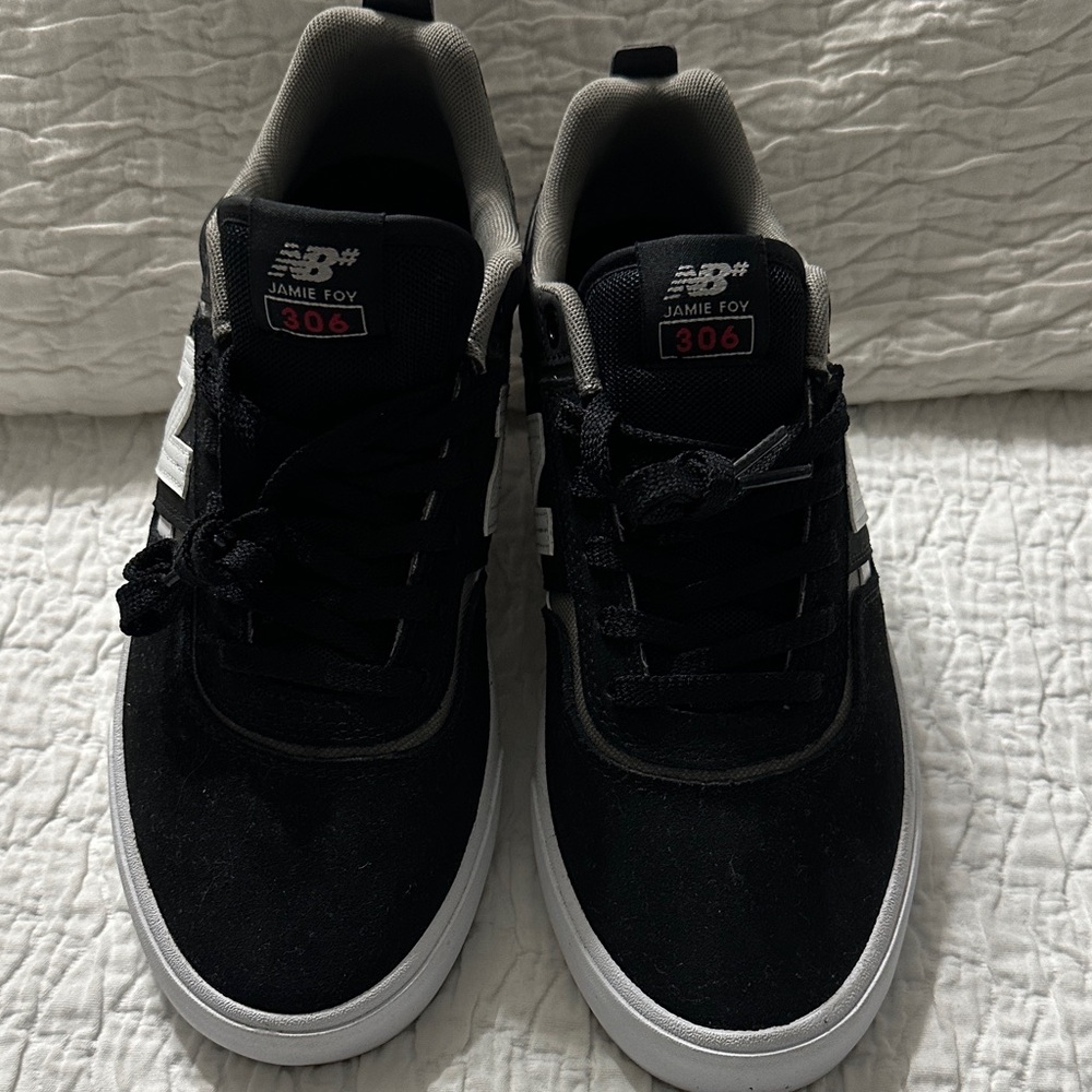 New Balance Men's Black and White Sneakers Jamie Foy 306
